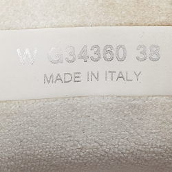 مملوكة مسبقًا Chanel White Suede and Fabric CC Low Top Sneakers Size 38