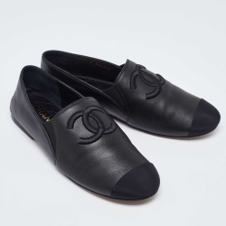 Pre Owned Chanel Black Leather CC Slip On Loafers Size 39