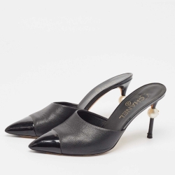 Pre Owned Chanel Black Leather and Patent CC Faux Pearl Heel Mules Size 39