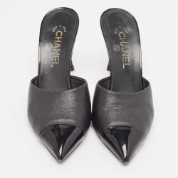 Pre Owned Chanel Black Leather and Patent CC Faux Pearl Heel Mules Size 39
