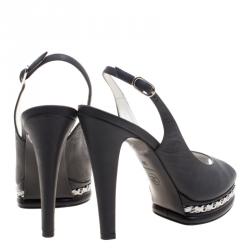 Pre Owned صندل شانيل فتحة كعب نعل سميك سلسلة جلد رصاصي حصوي مقاس 38