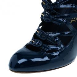 Pre Owned حذاء شانيل أزرق لامع بسيور وكعب روكي مقاس 37