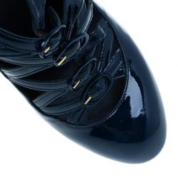 Pre Owned حذاء شانيل أزرق لامع بسيور وكعب روكي مقاس 37