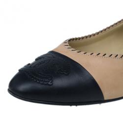 مملوكة مسبقًا Chanel Peach and Black Cap Toe CC Ballet Flats Size 40.5