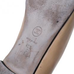 مملوكة مسبقًا Chanel Peach and Black Cap Toe CC Ballet Flats Size 40.5