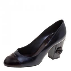 مملوكة مسبقًا حذاء كعب عالي شانيل غطاء مقدمة مزخرف زهور كاميليا جلد لمسة ميتالك لونين مقاس 38