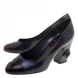 مملوكة مسبقًا حذاء كعب عالي شانيل غطاء مقدمة مزخرف زهور كاميليا جلد لمسة ميتالك لونين مقاس 38