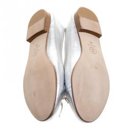 مملوكة مسبقًا Chanel Metallic Silver Leather CC Cap Toe Bow Ballet Flats Size 38