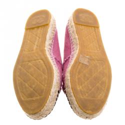 Pre Owned حذاء اسبادريل شانيل CC كانفاس وردي مقاس 39