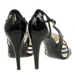 مملوكة مسبقًا Chanel Black Patent Strappy Sandals Size 37.5