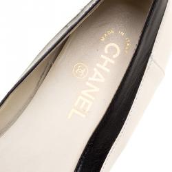 Pre Owned Chanel Two Tone Leather Ballet Flats Size 40.5