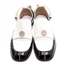 Pre Owned Chanel Monochrome Leather Ankle Strap Cutout Loafers Size 39.5