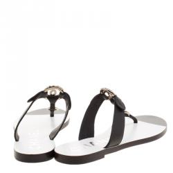 مملوكة مسبقًا صندل شانيل بإصبع فلات CC جلد أسود مق اس 36