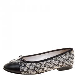 مملوكة مسبقًا Chanel Monochrome Sequins Embellished Tweed and Leather Cap Toe CC Bow Ballet Flats Size 37.5