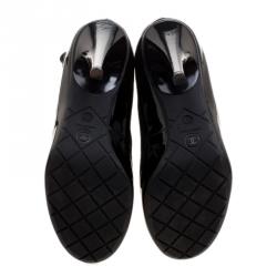 مملوكة مسبقًا Chanel Black Patent Leather and Sock Knee Boots Size 37