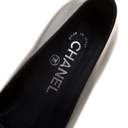 Pre Owned حذاء سليبرز شانيل سموكينغ CC جلد لامع أسود مقاس 38