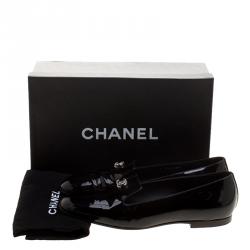 Pre Owned حذاء سليبرز شانيل سموكينغ CC جلد لامع أسود مقاس 38