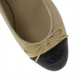 مملوكة مسبقًا Chanel Beige Leather CC Cap Toe Ballet Flats Size 38