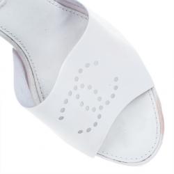 مملوكة مسبقًا Chanel White Patent Cork Heel Ankle Strap Sandals Size 37