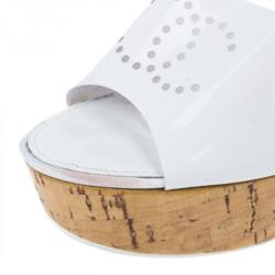 مملوكة مسبقًا Chanel White Patent Cork Heel Ankle Strap Sandals Size 37