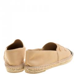 مملوكة مسبقًا Chanel Beige/Black Leather CC Espadrilles Flats Size 35