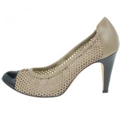 Pre Owned حذاء شانيل ثنائي اللون مقدمة سوداء CC مقاس 39