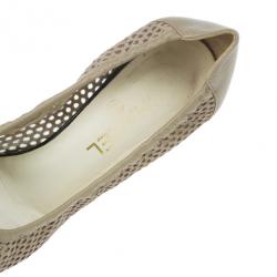 Pre Owned حذاء شانيل ثنائي اللون مقدمة سوداء CC مقاس 39