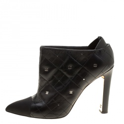 Chanel Black Quilted Leather CC Ankle Boots Size 38.5