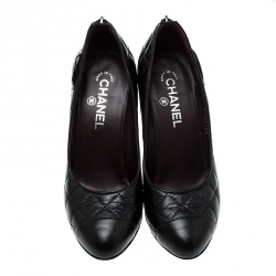 مملوكة مسبقًا Chanel Black CC Quilted Leather Pumps Size 39
