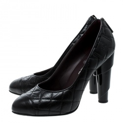 مملوكة مسبقًا Chanel Black CC Quilted Leather Pumps Size 39