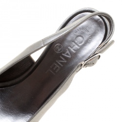 Pre Owned Chanel Two Tone Leather Cap Toe Slingback Sandals Size 37