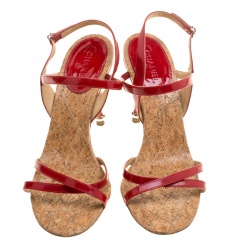 مملوكة مسبقًا صندل شانيل CC جلد أسود أحمر بفتحة كعب مقاس 37.5