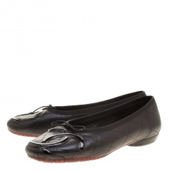 مملوكة مسبقًا Chanel Black Quilted Leather CC Cambon Ballet Flats Size 37