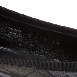 مملوكة مسبقًا Chanel Black Quilted Leather CC Cambon Ballet Flats Size 37