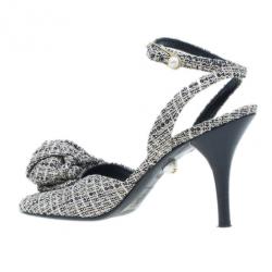 مملوكة مسبقًا صندل شانيل فيونكة تويد وحزام للكاحل مقاس 39.5