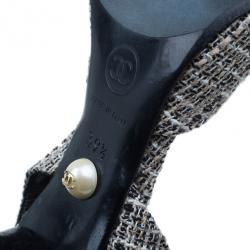 مملوكة مسبقًا صندل شانيل فيونكة تويد وحزام للكاحل مقاس 39.5