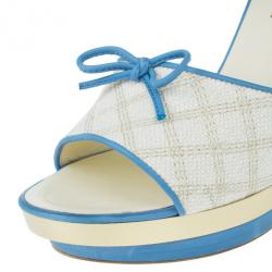 مملوكة مسبقًا Chanel Blue and Cream Leather Ankle Strap Sandals Size 39