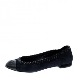 مملوكة مسبقًا حذاء فلات باليه شانيل حواف مخيطة بالجلد غطاء مقدمة جلد CC وسويدي لونين مقاس 40