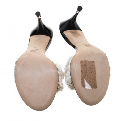 Pre Owned صندل سلايد شانيل قماش ابيض بطيات شراشيب مزينة بفيونكة مقاس 41