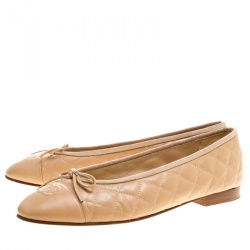 Pre Owned Chanel Beige Quilted Leather CC Bow Ballet Flats Size 40.5