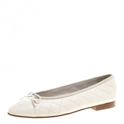Chanel Cream Quilted Leather CC Bow Ballet Flats Size 40.5 Chanel