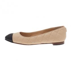 مملوكة مسبقًا Chanel Beige and Black Quilted Leather Ballet Flats Size 35