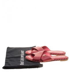 Pre Owned حذاء سلايدز شانيل فلات CC سيور متعاكسة حواف مضفرة جلد أحمر مقاس 42