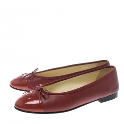 Pre Owned حذاء باليرينا فلات شانيل جلد أحمر مقدمة CC بفيونكة مقاس 40.5