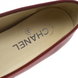 Pre Owned حذاء باليرينا فلات شانيل جلد أحمر مقدمة CC بفيونكة مقاس 40.5