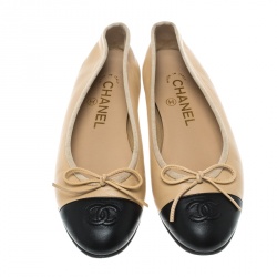 Pre Owned Chanel Two Tone Leather CC Cap Toe Bow Ballet Flats Size 35.5