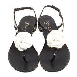 Chanel Black/White Leather Camellia Thong Sandals Size 38