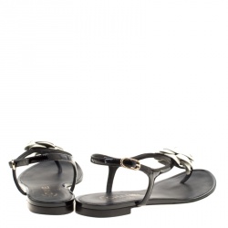 Chanel Black/White Leather Camellia Thong Sandals Size 38