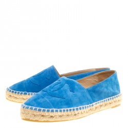 مملوكة مسبقًا حذاء إسبادريل شانيل CC سويدي أزرق مقاس 38