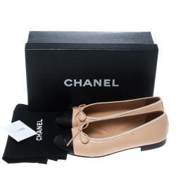 Chanel Two Tone Leather CC Cap Toe Bow Ballet Flats Size 36.5